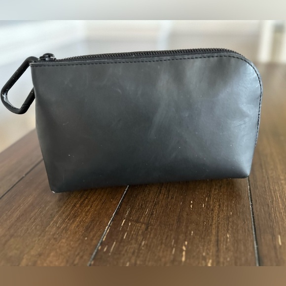 Lululemon off the mat pouch - Picture 2 of 12